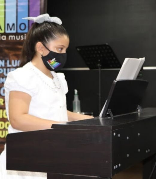 clases online de piano creamomusic