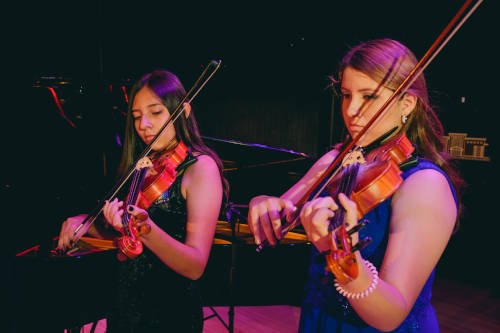 Los adoslecentes y las clases de musica