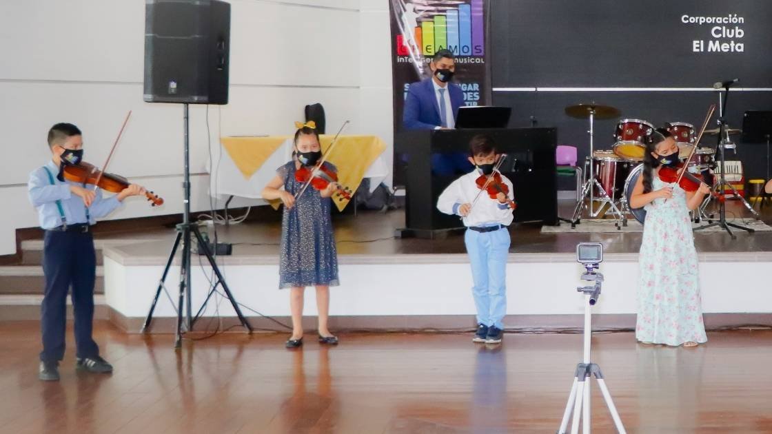 Presentaciones estudiantes de violín creamosmusic